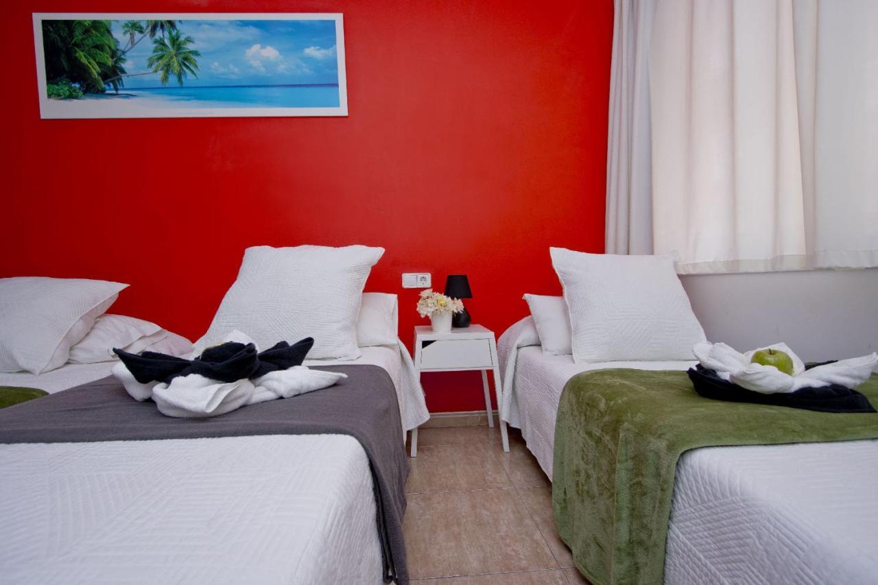 Barcelona City North Hostal Kültér fotó