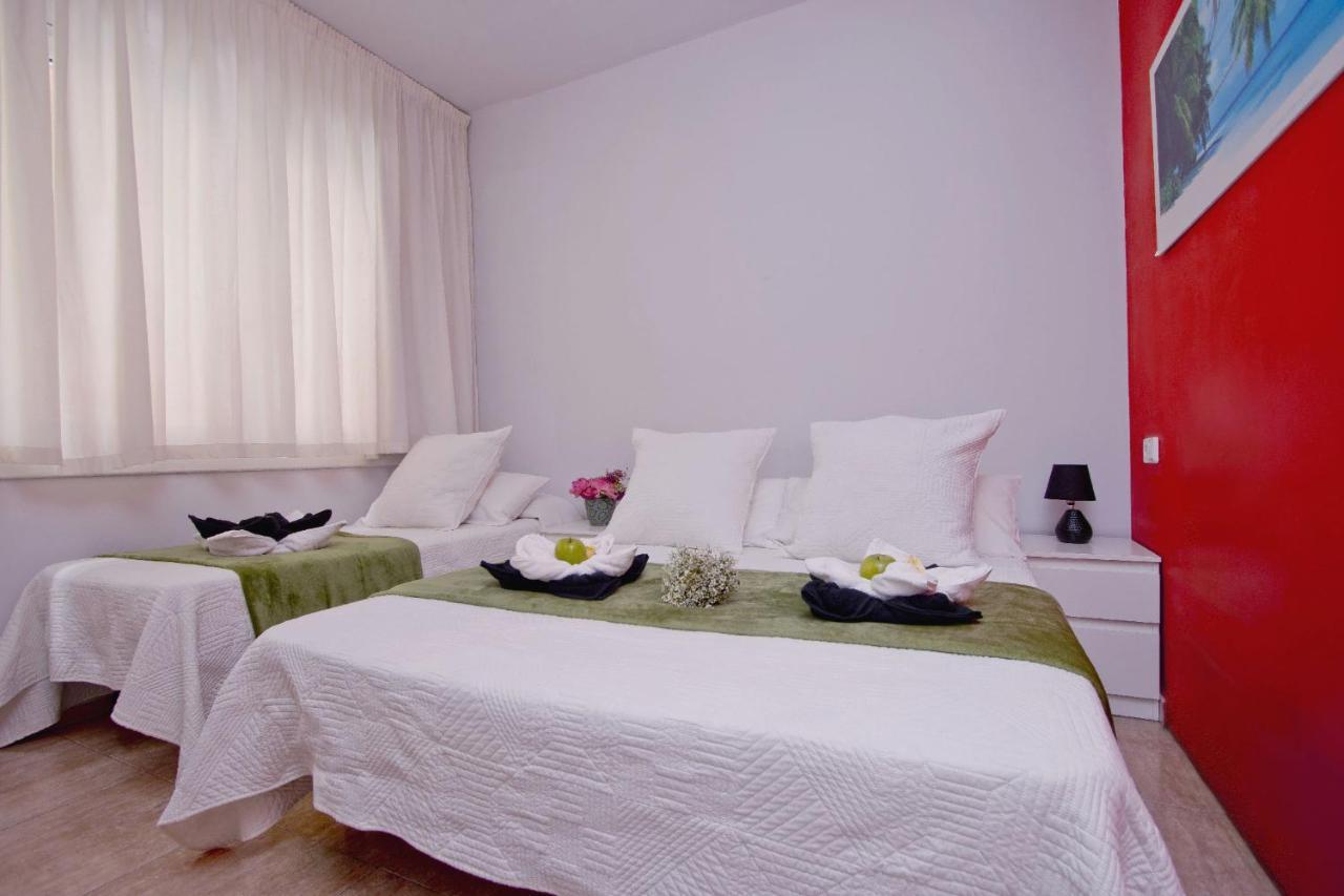 Barcelona City North Hostal Kültér fotó