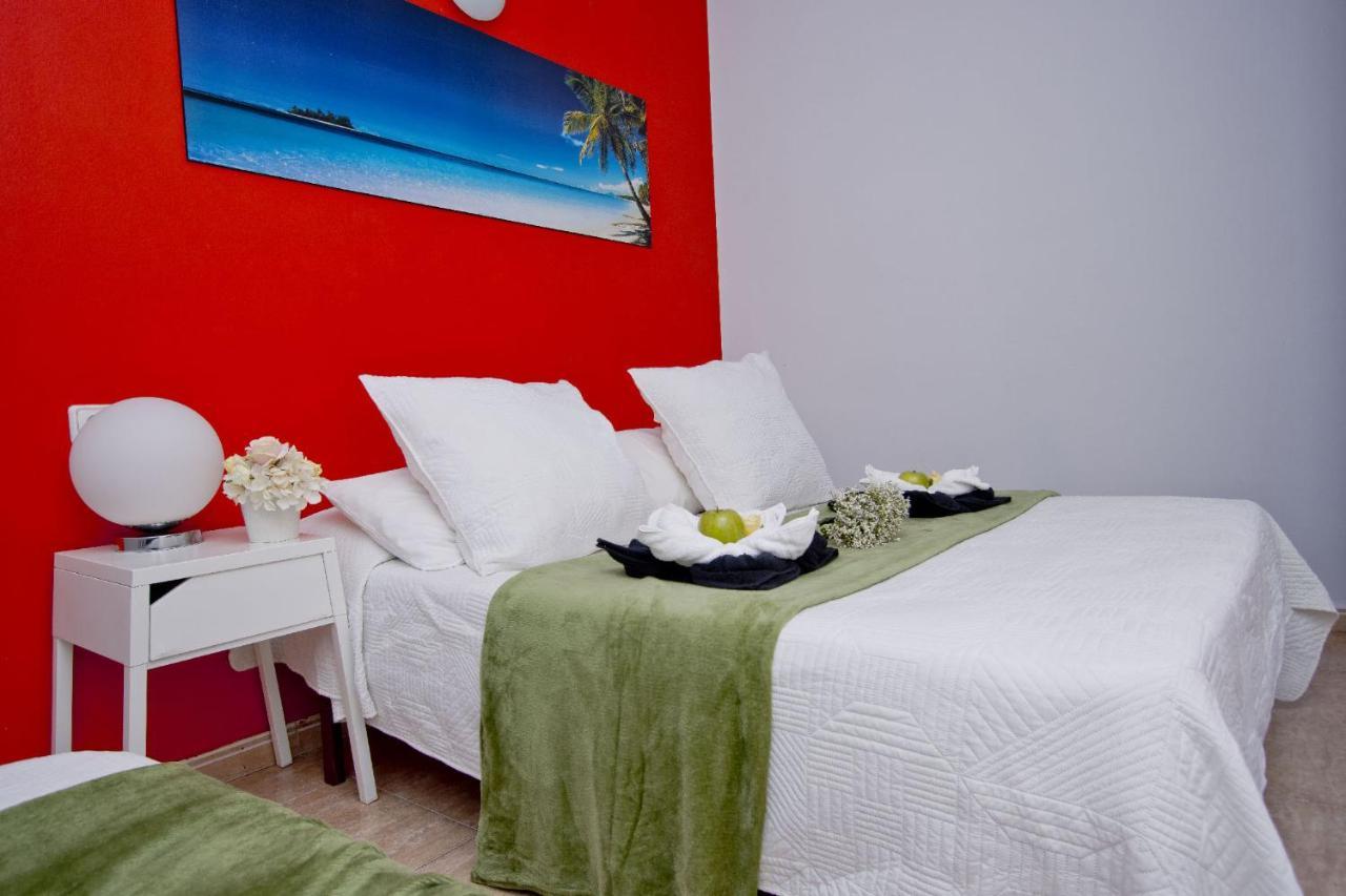 Barcelona City North Hostal Kültér fotó