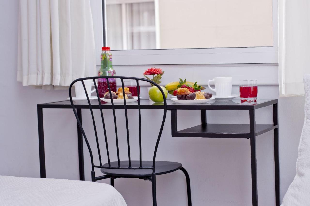 Barcelona City North Hostal Kültér fotó