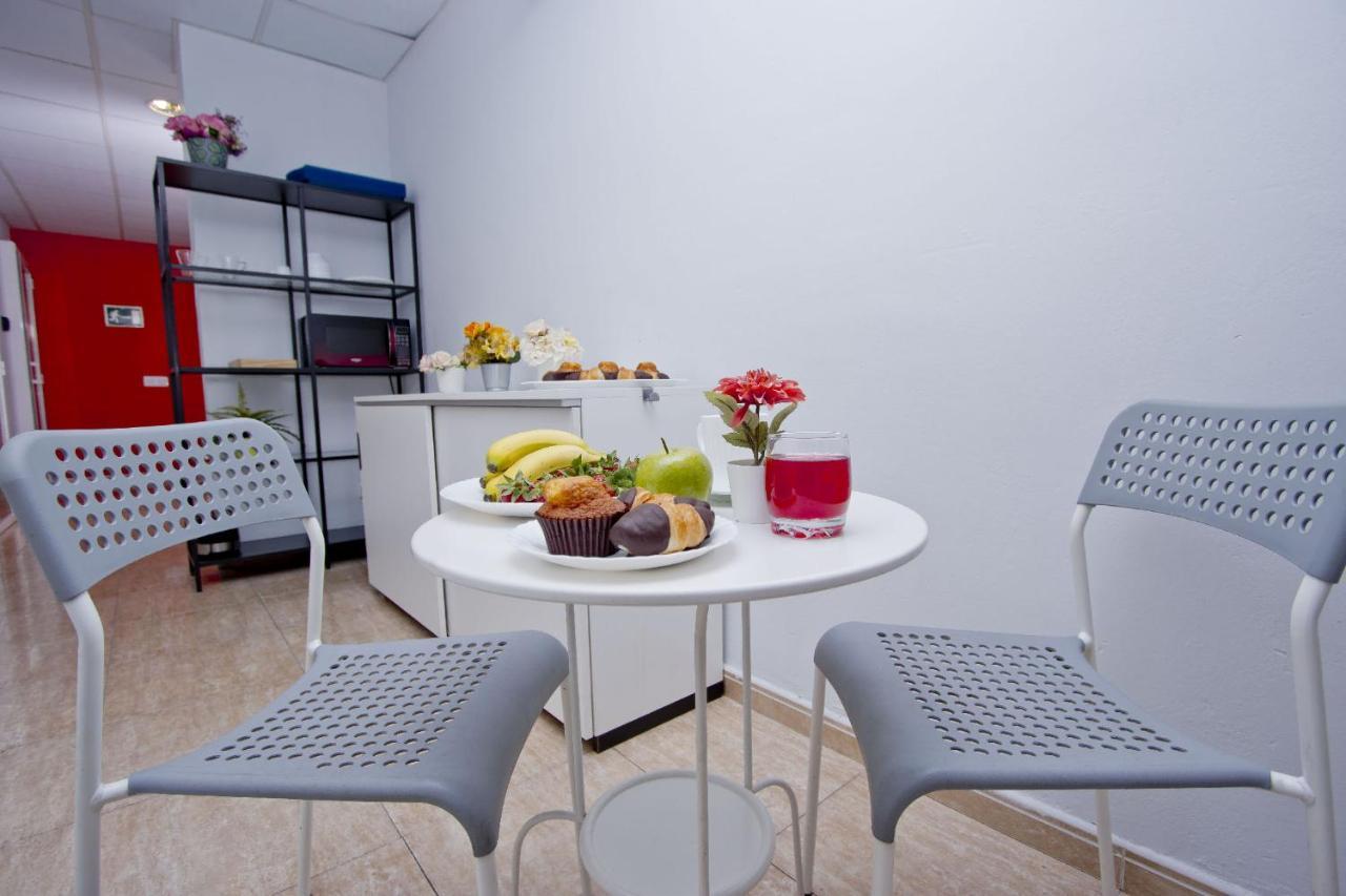 Barcelona City North Hostal Kültér fotó