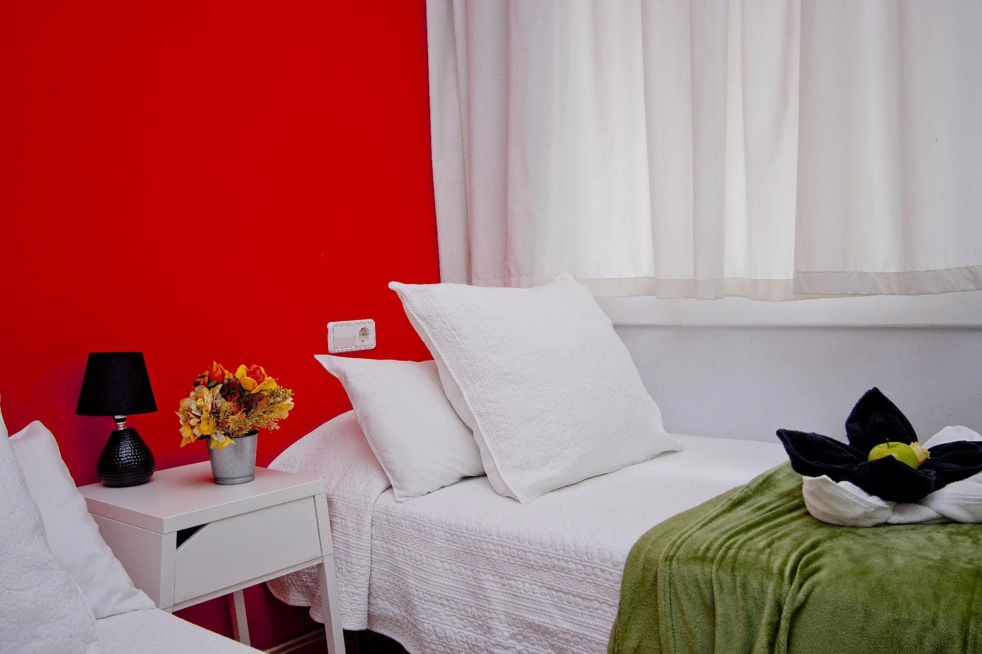 Barcelona City North Hostal Kültér fotó