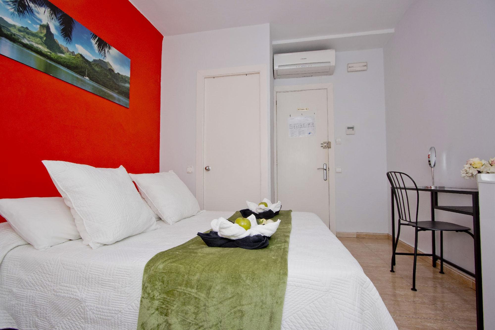 Barcelona City North Hostal Kültér fotó